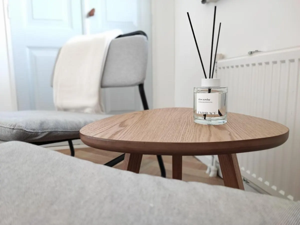 Guesthouse At The Amstel River With 2Br 2Ba And Garden Amstelveen Guest house